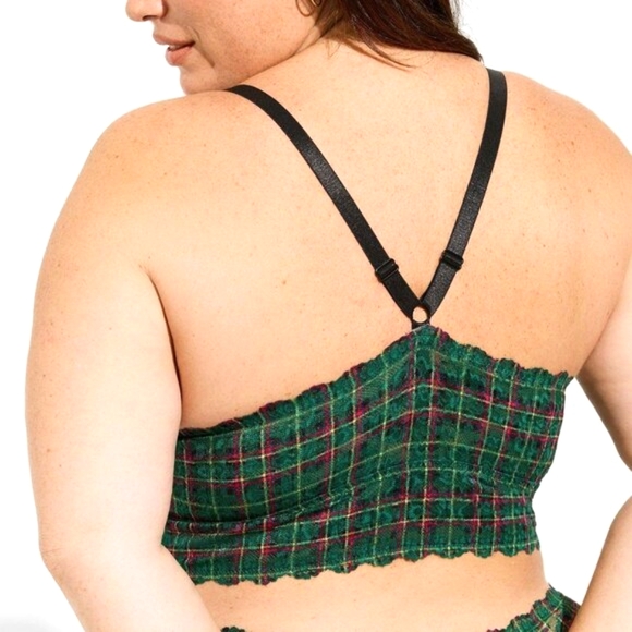 ❤️NWT VINTAGE TORRID BRALETTE - LIGHTLY LINED - LACE TRIM - XO DETAIL -PLUS SIZE - Picture 2 of 10